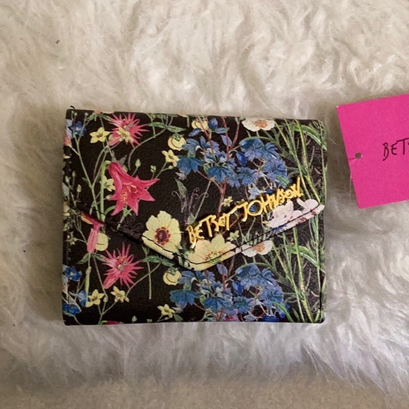 BETSEY JOHNSON, NWT, FLORAL CARD CASE/WALLET - Picture 7 of 15